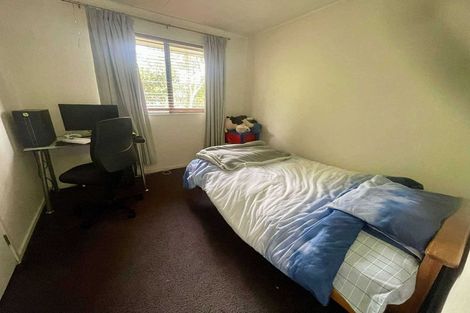 Photo of property in 9a Taioma Crescent, Te Atatu Peninsula, Auckland, 0610