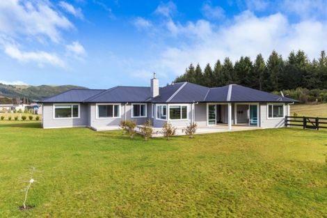 Photo of property in 500 Kinloch Road, Kinloch, Taupo, 3377