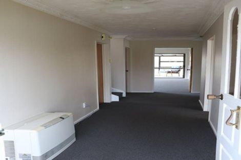 Photo of property in 17 Mcarthur Street, Terrace End, Palmerston North, 4410