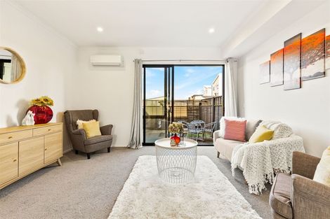 Photo of property in 29 De Havilland Road, Hobsonville, Auckland, 0618