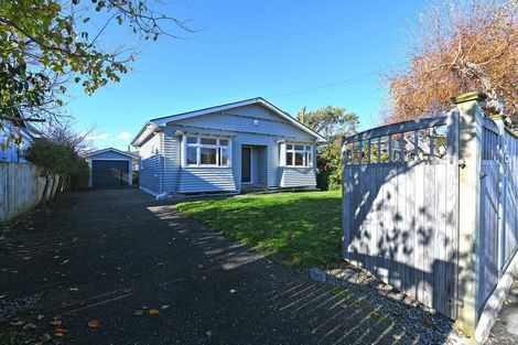 Photo of property in 24 Fitzherbert Street, Alicetown, Lower Hutt, 5010