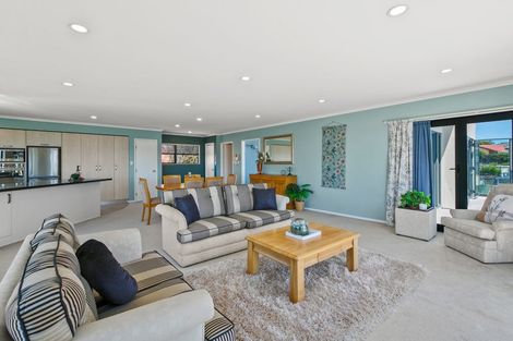 Photo of property in 3 Hine Street, New Plymouth, 4310