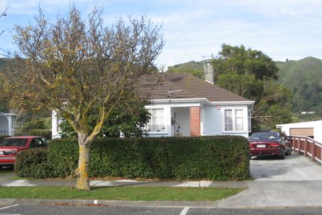 Photo of property in 23 Gibson Crescent, Naenae, Lower Hutt, 5011