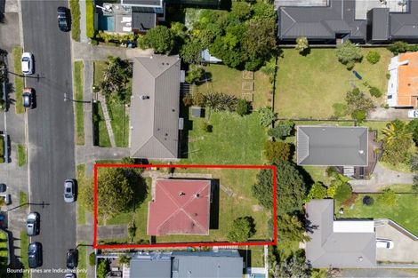 Photo of property in 18 Westmere Crescent, Westmere, Auckland, 1022