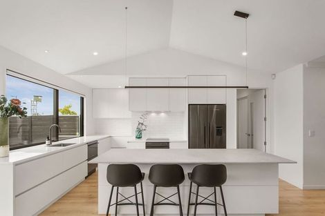 Photo of property in 52 Manakura Street, Russley, Christchurch, 8042