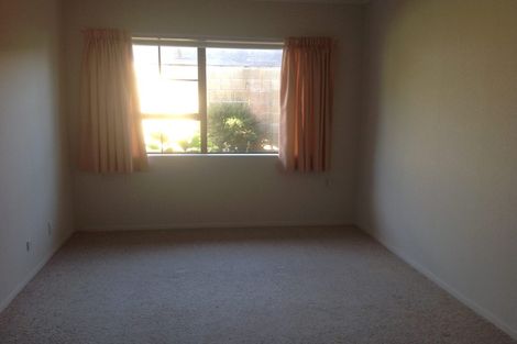 Photo of property in 85c Oxford Street, Tawa, Wellington, 5028