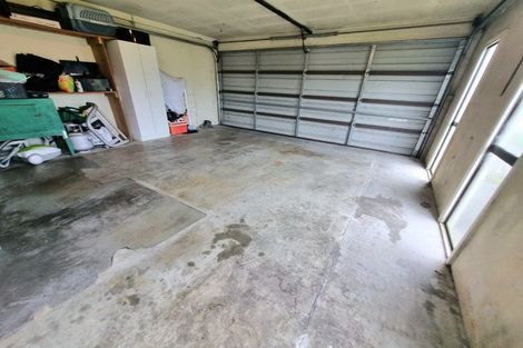 Photo of property in 2c Charlenne Close, Ranui, Auckland, 0612