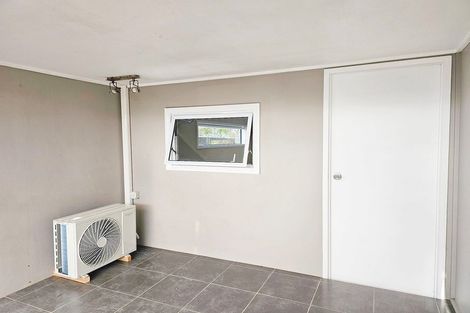 Photo of property in 6/125a Birkdale Road, Birkdale, Auckland, 0626