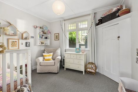 Photo of property in 74 Tio Tio Road, Seatoun, Wellington, 6022