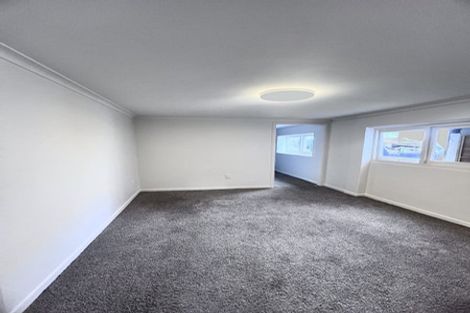 Photo of property in 8 Onepoto Road, Hauraki, Auckland, 0622