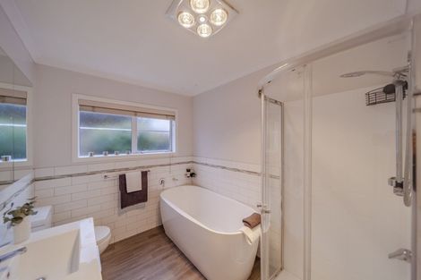 Photo of property in 40 Middle Road, Havelock North, 4130