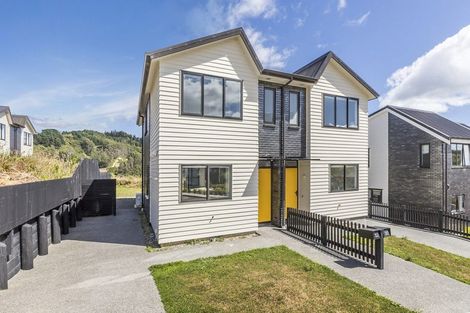 Photo of property in 30 Bee Lane, Whitby, Porirua, 5024