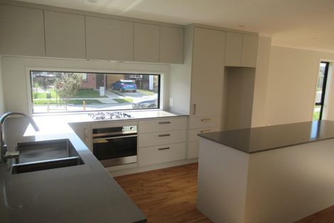 Photo of property in 1 Desert Gold Lane, Wallaceville, Upper Hutt, 5018