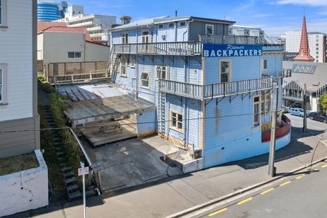 Photo of property in Rosemere Backpackers, 6 Macdonald Crescent, Te Aro, Wellington, 6011