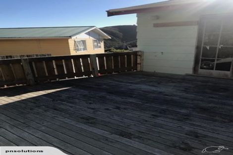 Photo of property in 22 Frobisher Street, Island Bay, Wellington, 6023