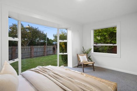 Photo of property in 27 Liverton Crescent, Bishopdale, Christchurch, 8053