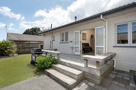 Photo of property in 47 Ngatai Road, Otumoetai, Tauranga, 3110