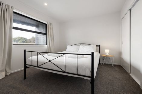 Photo of property in 2/7 Tarbett Road, Hillcrest, Hamilton, 3216