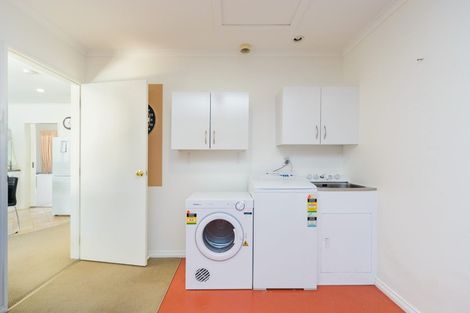 Photo of property in 8 Foxtail Fern, Kelvin Grove, Palmerston North, 4414