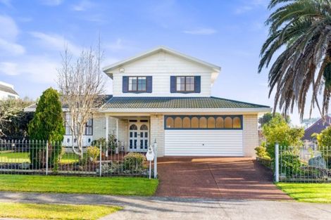 Photo of property in 14 Renoir Street, West Harbour, Auckland, 0618