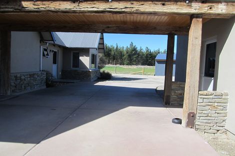 Photo of property in 380 Letts Gully Road, Letts Gully, Alexandra, 9393