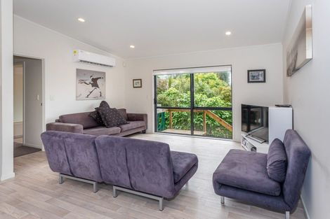 Photo of property in 146 Ocean Beach Road, Tairua, 3508