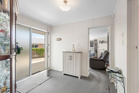 Photo of property in 38 Doon Street, Mosgiel, 9024