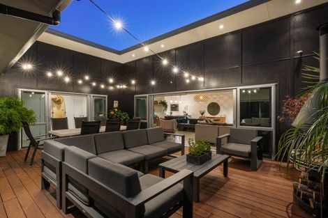 Photo of property in 209 Kiwi Road, Whangamata, 3620