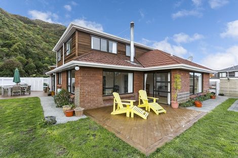 Photo of property in 61 Satara Crescent, Khandallah, Wellington, 6035