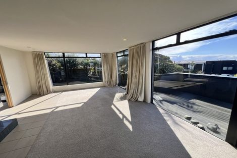 Photo of property in 26 Marama Street, Castor Bay, Auckland, 0620