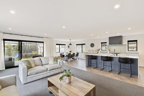 Photo of property in 21 Smith Street, Lepperton, New Plymouth, 4373