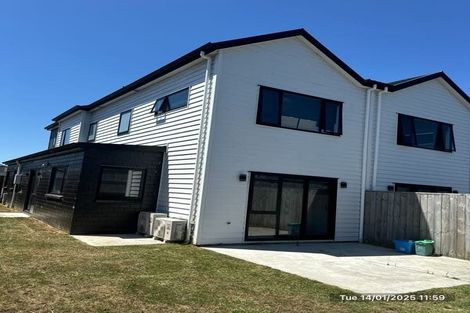 Photo of property in 2/15 Tokerau Drive, Rototuna North, Hamilton, 3210