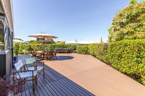 Photo of property in 18 Cherry Lane, Acacia Bay, Taupo, 3330