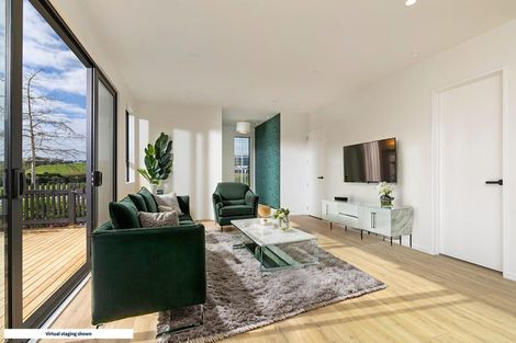 Photo of property in 102 Te Oneroa Way, Long Bay, Auckland, 0630