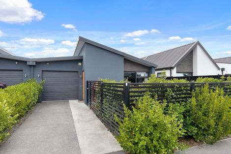 Photo of property in 15b Te Whenu Crescent, Marshland, Christchurch, 8083