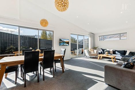 Photo of property in 53a Molyneux Avenue, Cromwell, 9310