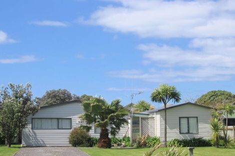 Photo of property in 6 Hereford Place, Waihi Beach, 3611