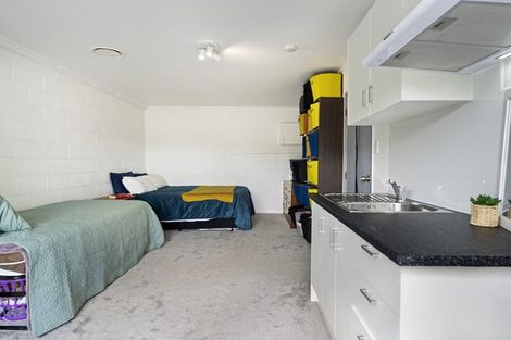 Photo of property in 2/39c Coronation Road, Hillcrest, Auckland, 0627