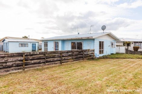 Photo of property in 27 Stirling Street, Levin, 5510