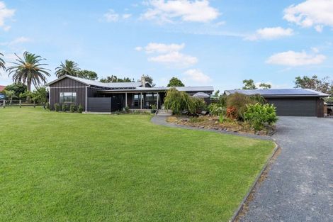 Photo of property in 36 Young Crescent, Drury, 2113