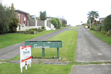 Photo of property in 15 Keam Way, Welcome Bay, Tauranga, 3112