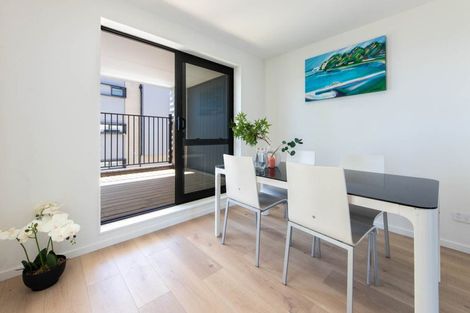 Photo of property in 14c Fortyfoot Lane, Sunnyhills, Auckland, 2010