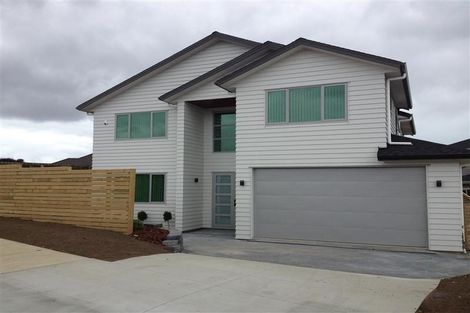 Photo of property in 50 Huntington Park Drive, Greenhithe, Auckland, 0632