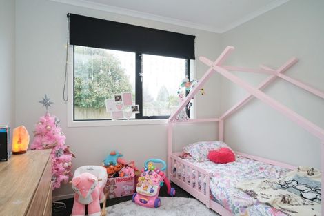 Photo of property in 5 Gibson Place, Dannevirke, 4930