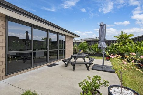Photo of property in 18 Roderick Place, Onerahi, Whangarei, 0110