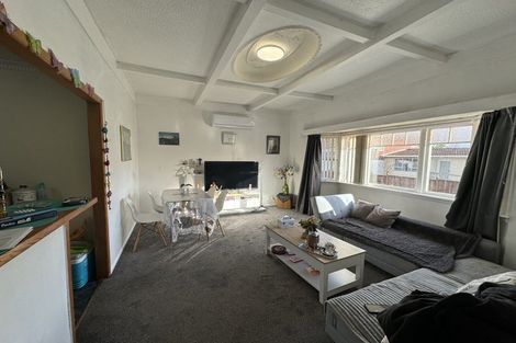 Photo of property in 1/3170 Great North Road, New Lynn, Auckland, 0600