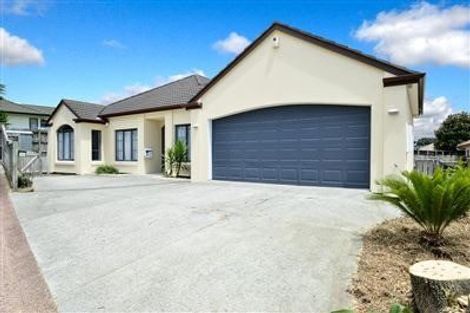 Photo of property in 21 Pyrite Street, Westgate, Auckland, 0614