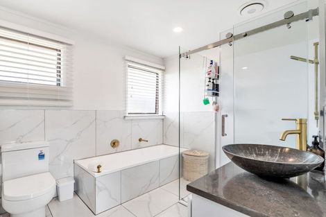 Photo of property in 51 Ngatai Avenue, Ngongotaha, Rotorua, 3010