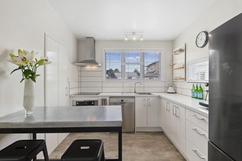 Photo of property in 8 North Parade, Richmond, Christchurch, 8013