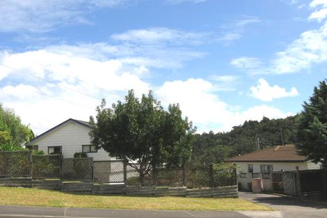Photo of property in 30 Hale Crescent, Bayview, Auckland, 0629